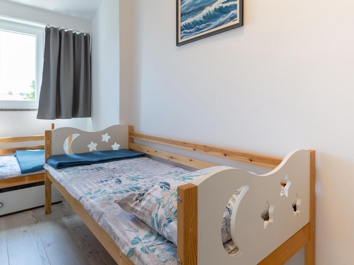 Amoroso Apartment 200M From Sea Πόρετς Εξωτερικό φωτογραφία